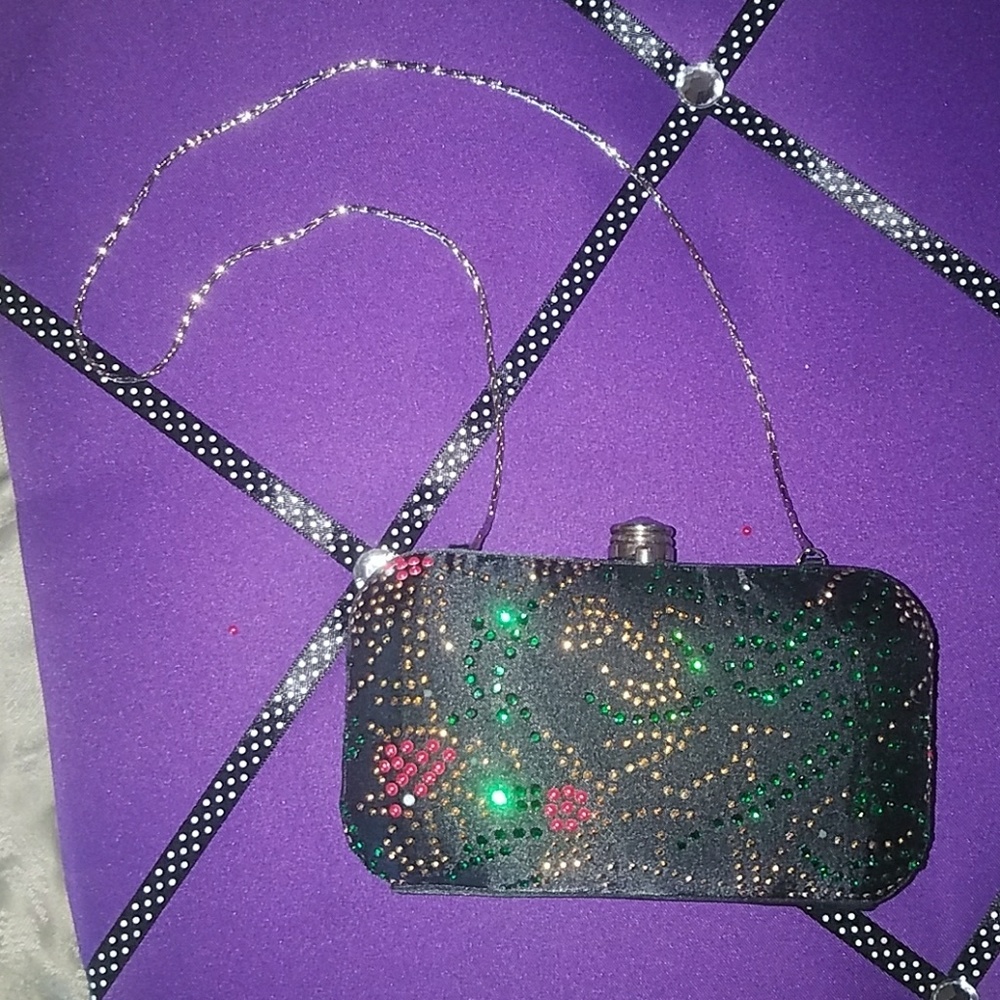 Purse - Picture 4 of 4